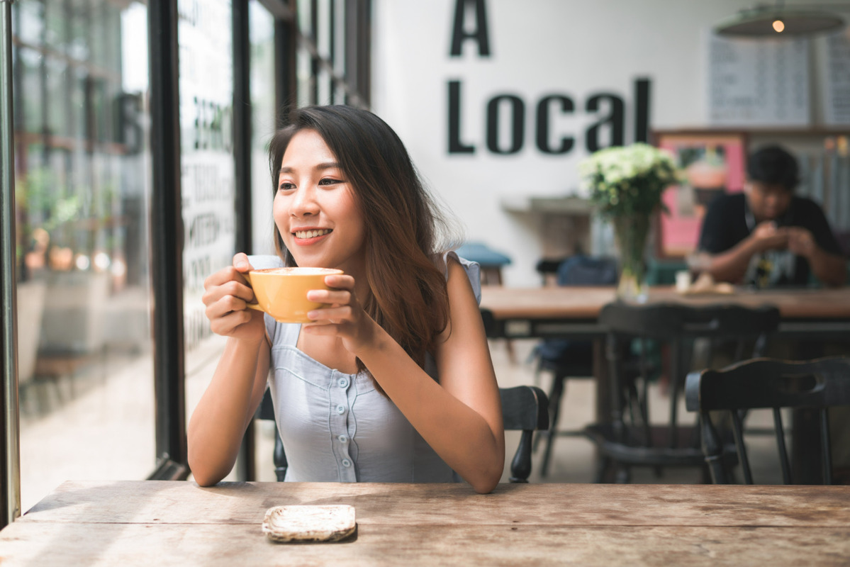 Nongkrong di Cafe Kenapa Bisa Terasa Lebih Produktif Padahal Cuma Duduk Sambil Minum Kopi